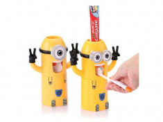 Dozator de Pasta de Dinti si Periute Minion foto