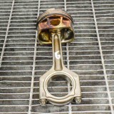 Piston BMW Seria 7 F01 F02 2008-2015 OEM 8619196 7624615