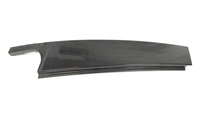 Ornament vertical ușă dreapta spate MINI COUNTRYMAN R60 2013 OEM: 9800620 13727923