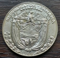(A670) MONEDA DIN ARGINT PANAMA - 1/2 BALBOA (MEDIO BALBOA) 1968