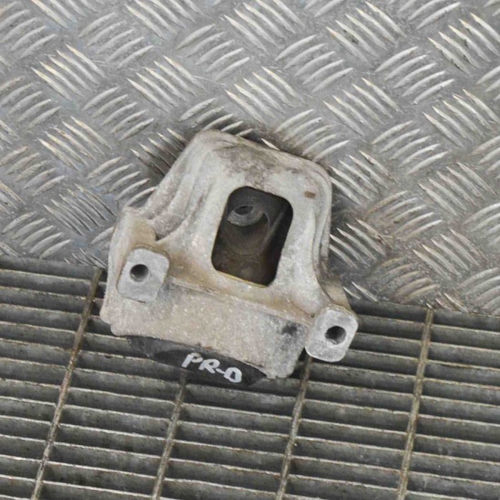 Suport motor dreapta AUDI A5 Cabrio 8F7 2010 3731005