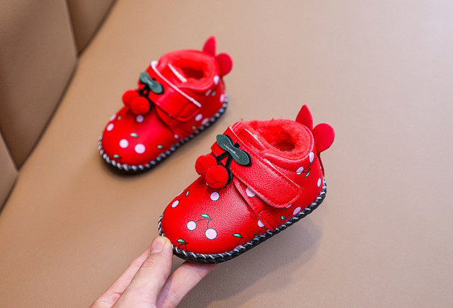 Pantofi imblaniti rosii - Cirese (Marime Disponibila: 6-9 luni (Marimea 19