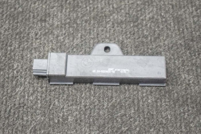 Antena Keyless Entry BMW 4 Coupe F32, F82 2018 OEM: 9220832 11393198