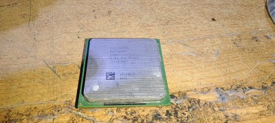 CPU Intel Pentium 4 2.8GHz SL7E2 1MB 533 Mhz Socket 478 foto
