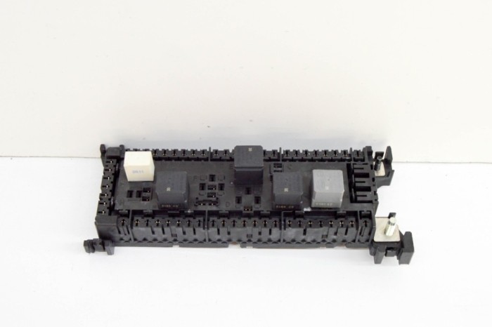 Modul panou de siguranțe MERCEDES-BENZ GLE Coupe C292 2016 OEM: A1669061202,33134886 18106515