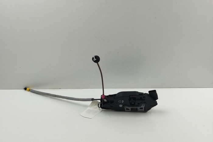 &Icirc;ncuietoare ușă dreapta spate MERCEDES-BENZ C S206 2024 OEM: A0997305001,A1770032999 30454653