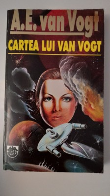 A.E. VAN VOGT-CARTEA LUI VAN VOGT foto