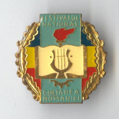 Insigna 1970 Festivalul National CINTAREA ROMANIEI, varianta din alama