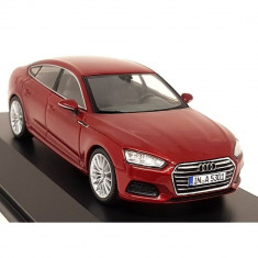 Macheta auto Audi A5 2017 Sportback rosu matador, 1:43 Spark Dealer edition foto