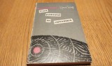 CIND PAMINTUL SE CUTREMURA - Haroun Tazieff - 1966, 223 p.