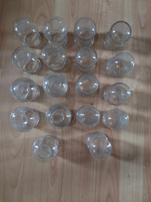 VENTUZE VECHI,VENTUZE GROASE CLASICE Mari Diam.5,5 c,2 loturi VENTUZE MEDICINALE