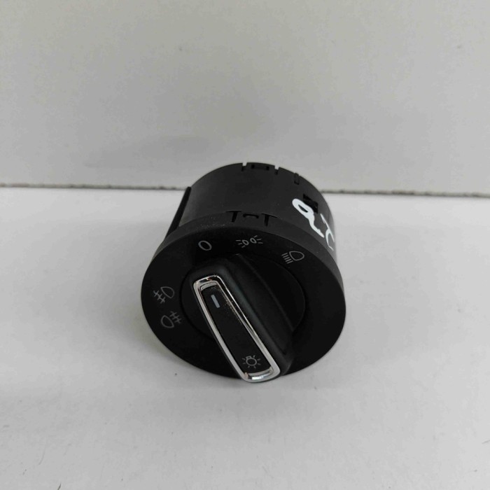 Modul de control comutator faruri SEAT ATECA KH7 2020 OEM: 5G0941431AH 24865860