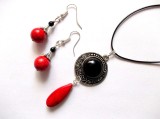 Set pandant si cercei cu howlite rosu si negru 37562