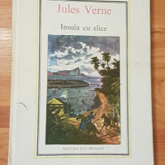 Insula cu elice de Jules Verne. Editura Ion Creanga