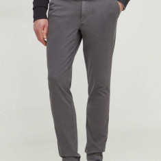 BOSS pantaloni bărbați, culoarea gri, mulată 50487966