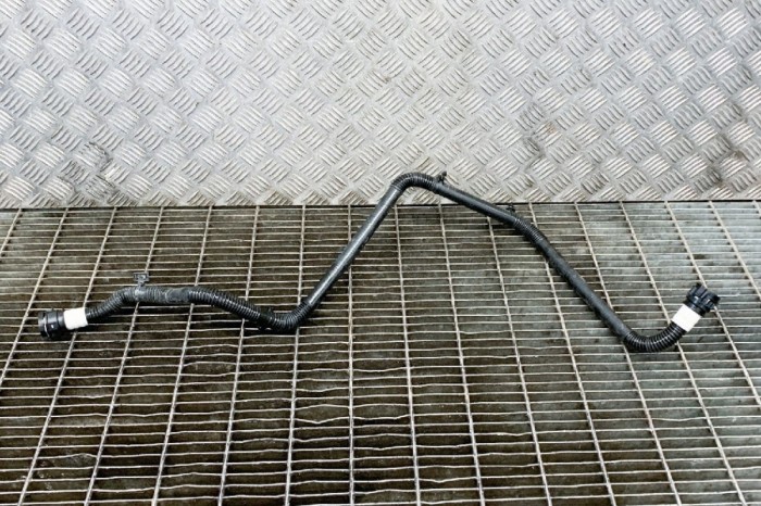 Furtun de lichid de răcire TESLA MODEL 3 2018 OEM: 1077600-00-C 10878913
