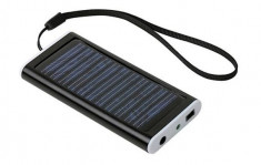 Incarcator universal solar pentru telefon foto