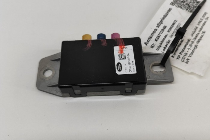 Amplificator de antena JAGUAR I-PACE X590 2018 OEM: DPLA-19C097-BA 28712846