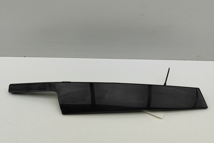 Ornament vertical ușă st&acirc;nga față AUDI A6 C8 Avant 4A5 2024 OEM: 4K0837901 31299510