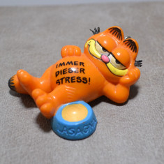 Jucarie figurina breloc - Garfield cu lasagna - Bully West Germany