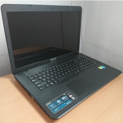 Laptop sh - Asus X751L i5-5200U 2.20 GHz ram 12gb SSD 500gb 17&amp;quot; foto
