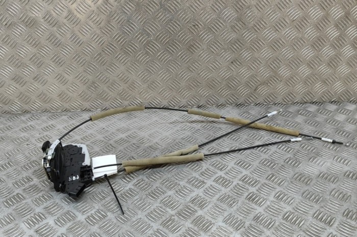 &Icirc;ncuietoare ușă dreapta față NISSAN LEAF ZE0 2016 OEM: 80501-4NP0A 30358365