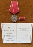"MEDALIA MUNCII" R.S.R., CU BREVET SI BARETA
