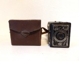 * Aparat foto vechi Agfa Box 45, anii &#039;30, in etui de piele, Germania