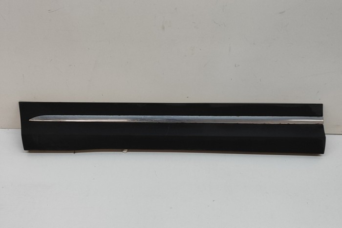 Bandou inferior ușă st&acirc;nga față MERCEDES-BENZ EQAH243 2022 OEM: A2477207900 30336222