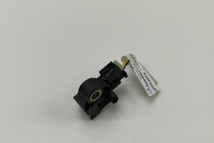 Senzor de impact st&acirc;nga față MERCEDES-BENZ E W213 2020 OEM: A2139051300 30640242