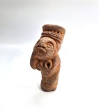 Saman autentic &icirc;n piatra vulcanica sculptata in stil precolumbian