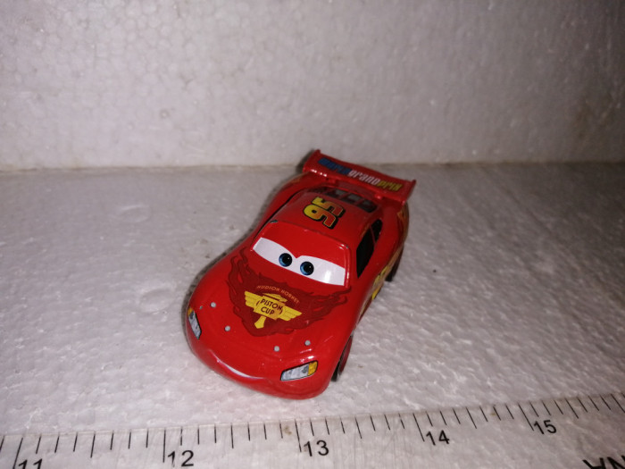 bnk jc Disney Pixar Cars - Lightning McQueen - World Grand Prix - Piston Cup