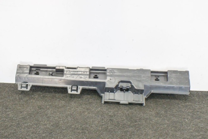 Suport prag lateral BMW 4 Coupe F32, F82 2016 OEM: 7285791 10892967