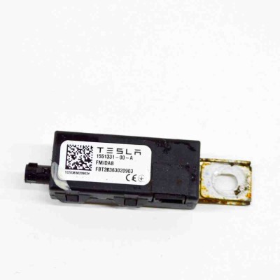 Amplificator de antena TESLA MODEL 3 2021 OEM: 1551331-00-A foto