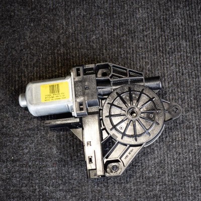 Motor macara geam ușă st&amp;acirc;nga spate VOLVO V60 2012 OEM: 110802,966264-102 | 2108542 foto