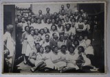 AMINTIRE DE LA INAUGURAREA FABRICII &#039; GH. D. PERISTERI &#039; STR, TRAIAN 252 , BUCURESTI , FOTOGRAFIE DE GRUP CU PERSONALUL FEMININ , 1943
