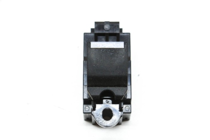 Buton geam ușă st&acirc;nga spate LAND ROVER RANGE ROVER SPORT II L494 2014 OEM: CPLA-14717-AA 14594813