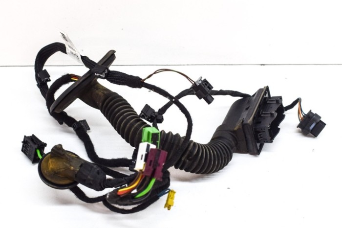 Cablaj ușă dreapta față MERCEDES-BENZ C W205 2015 OEM: A2055408306 20239885