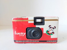 # Aparat foto vintage de unica folosinta Lucky Joy 35mm
