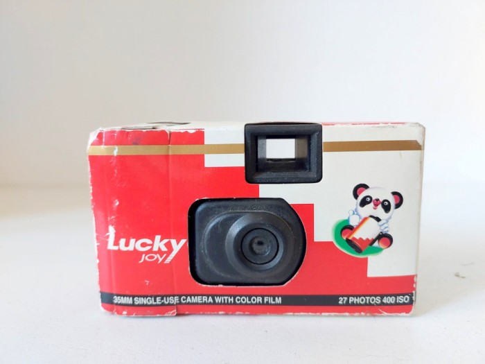 # Aparat foto vintage de unica folosinta Lucky Joy 35mm