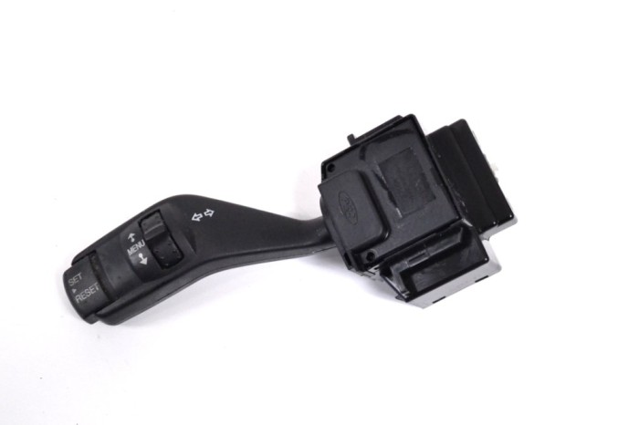 Maneta semnalizare ștergătoare FORD KUGA I 2011 OEM: 4M5T-13335-BD 13304315
