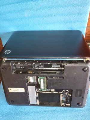 laptop HP DV6 - 6005 SF - incomplet - foto