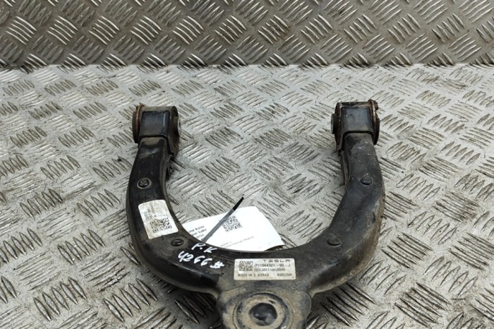 Braț superior st&acirc;nga față TESLA MODEL Y 2022 OEM: 1044321-00-J 23109724