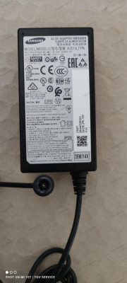 Alimentator Samsung 14.0V~2.5A foto