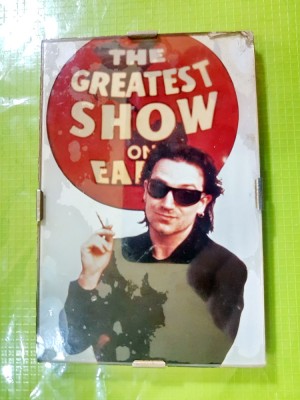 D207-Reclama vintage The Greatest Show. Hartie pe lemn cu sticla fata 15/10 cm. foto