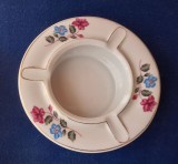 Scrumiera bibelou din ceramica - portelan? de productie China anii 1970, arta decorativa