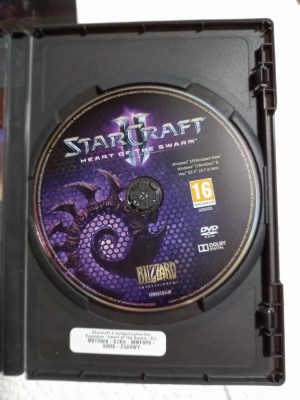 Joc PSP StarCraft Heart of the Swarm PSP game foto