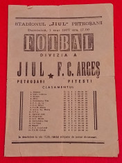 Program meci fotbal JIUL PETROSANI - FC ARGES PITESTI (01.05.1977) foto