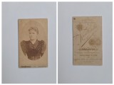 Fotografie de colectie CDV Atelier Carl Hahn, Portret de femeie in medalion oval, Craiova, Crajova, Oltenia, Romania, ca. 1880