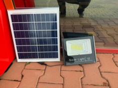 Reflector LED 50W PNI GreenHouse WS60 cu panou solar, acumulator si senzor de miscare foto